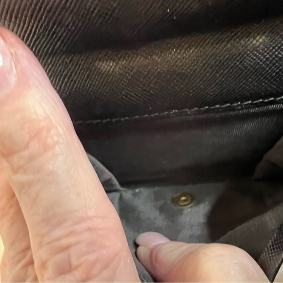 PRADA SAFFIANO LEATHER TRI-FOLD WALLET - Picture 10 of 14